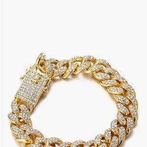 Elegant Gold Bracelet with Crystal Accents